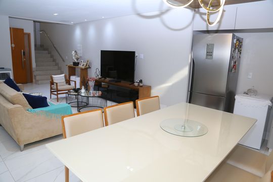 Casa de Condomínio à venda com 3 quartos, 170m² em Capuava, Goiânia
