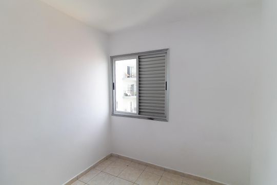 Quarto 1 de apartamento para alugar com 2 quartos, 50m² em Vila Alpina, São Paulo