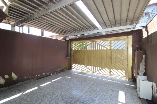 Garagem de casa à venda com 3 quartos, 150m² em Jardim Nossa Senhora do Carmo, São Paulo