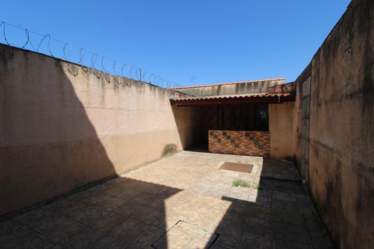Quintal de casa à venda com 3 quartos, 150m² em Jardim Nossa Senhora do Carmo, São Paulo