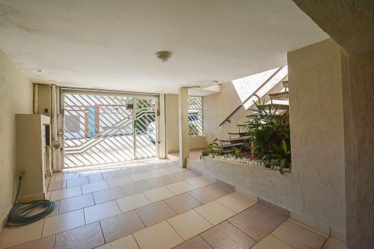 Garagem de casa à venda com 4 quartos, 222m² em Jardim Santo Ignacio, São Bernardo do Campo