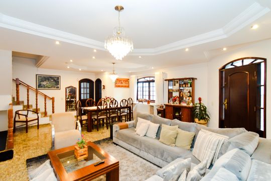 Casa à venda com 4 quartos, 348m² em Jardim Vila Galvao, Guarulhos