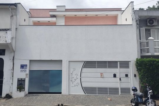 Fachada de casa para alugar com 4 quartos, 290m² em Barcelona, São Caetano do Sul
