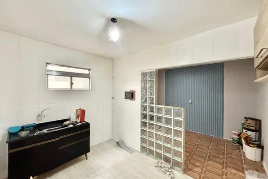 Cozinha de apartamento para alugar com 2 quartos, 42m² em Conjunto Residencial José Bonifácio, São Paulo
