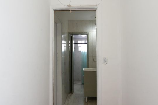 Área de Serviço  de apartamento para alugar com 2 quartos, 42m² em Conjunto Residencial José Bonifácio, São Paulo