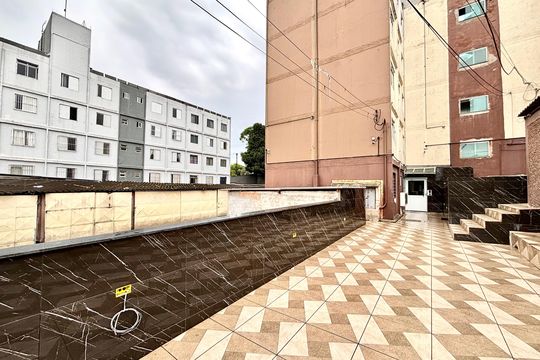 Área comum de apartamento para alugar com 2 quartos, 42m² em Conjunto Residencial José Bonifácio, São Paulo