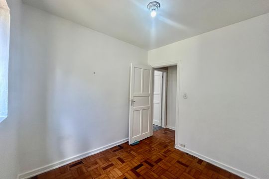 Quarto 2 de casa para alugar com 2 quartos, 100m² em Vila Bertioga, São Paulo