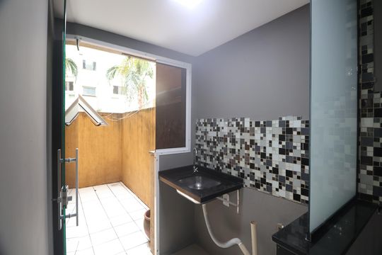 Área de Serviço de apartamento à venda com 3 quartos, 48m² em Mato Grande, Canoas