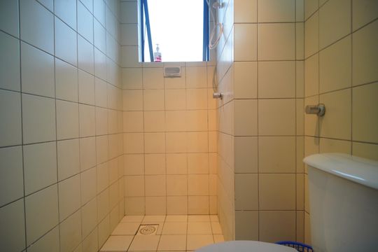 Banheiro de kitnet/studio para alugar com 1 quarto, 30m² em Centro, São Leopoldo