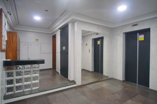 Hall de entrada de kitnet/studio para alugar com 1 quarto, 30m² em Centro, São Leopoldo
