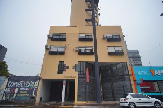 Fachada de kitnet/studio para alugar com 1 quarto, 30m² em Centro, São Leopoldo