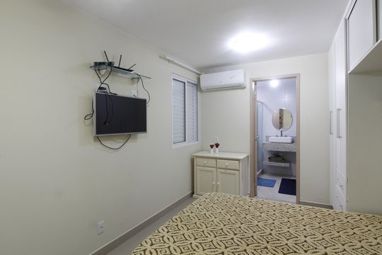 Quarto Suíte 1 de casa para alugar com 5 quartos, 117m² em Braga, Cabo Frio