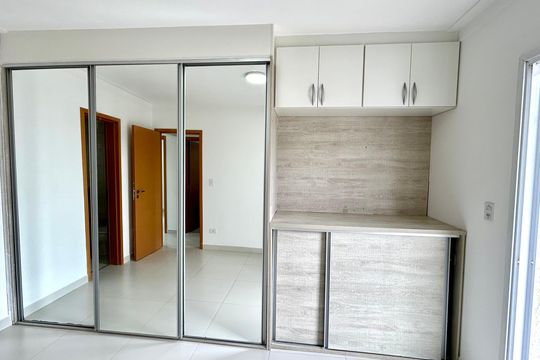 Apartamento para alugar com 3 quartos, 76m² em Jardim Flor da Montanha, Guarulhos