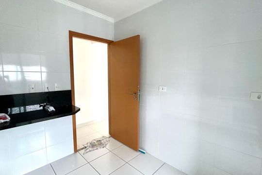 Cozinha de apartamento para alugar com 3 quartos, 76m² em Jardim Flor da Montanha, Guarulhos
