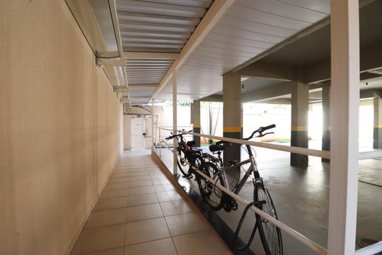 Hall de entrada de apartamento para alugar com 3 quartos, 88m² em Santa Mônica, Uberlândia