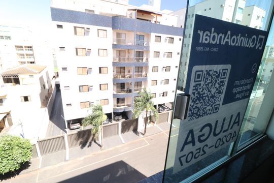 Plaquinha de apartamento para alugar com 3 quartos, 88m² em Santa Mônica, Uberlândia