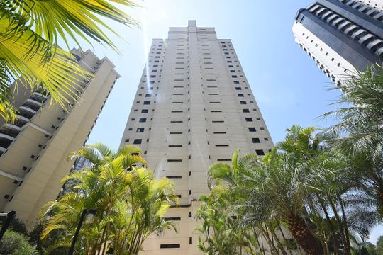 Fachada de apartamento para alugar com 3 quartos, 130m² em Vila Andrade, São Paulo
