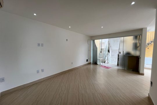 Quarto  de kitnet/studio à venda com 1 quarto, 50m² em Barra da Tijuca, Rio de Janeiro