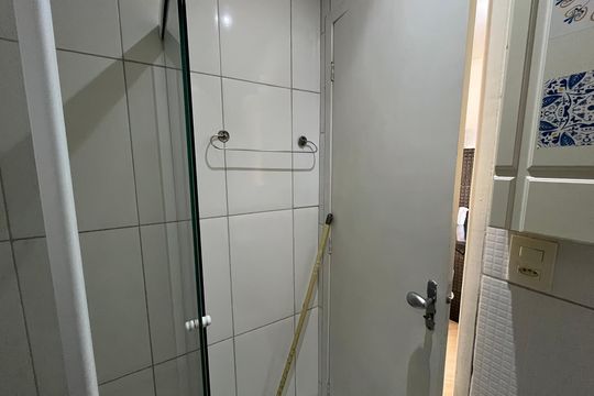 Banheiro 2 de kitnet/studio à venda com 1 quarto, 50m² em Barra da Tijuca, Rio de Janeiro