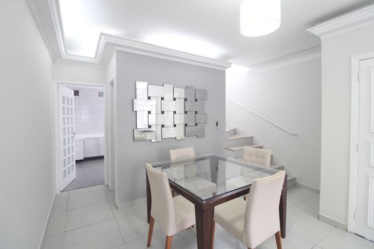 Sala de casa para alugar com 3 quartos, 147m² em Planalto Paulista, São Paulo