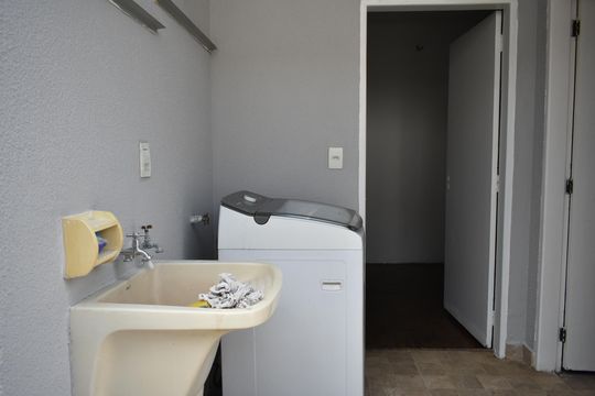 Área de Serviço de casa para alugar com 3 quartos, 147m² em Planalto Paulista, São Paulo