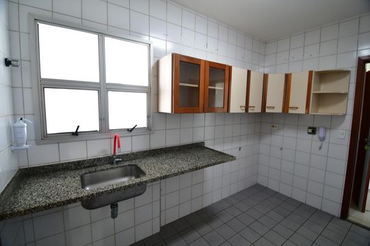 Cozinha de apartamento para alugar com 3 quartos, 83m² em Bonfim, Campinas