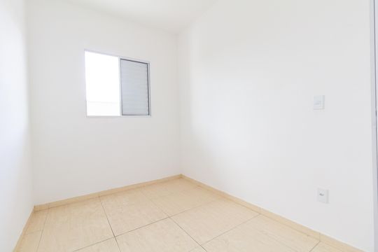 Quarto 2 de apartamento para alugar com 2 quartos, 46m² em Vila Ré, São Paulo
