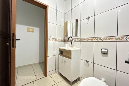 Banheiro de casa para alugar com 2 quartos, 150m² em Campeche Central, Florianópolis