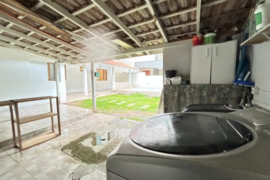 Área comum - Lavanderia de casa para alugar com 2 quartos, 150m² em Campeche Central, Florianópolis
