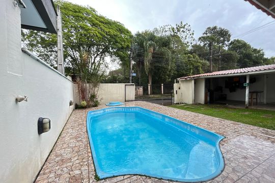 Área comum - Piscina de casa para alugar com 2 quartos, 150m² em Campeche Central, Florianópolis