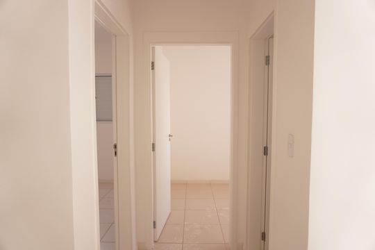 Quartos corredor de apartamento para alugar com 2 quartos, 48m² em Recreio São Judas Tadeu, São Carlos