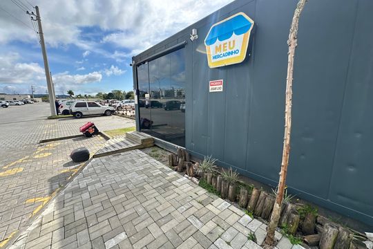 Área comum mercado de apartamento para alugar com 2 quartos, 43m² em Forquilhas, São José