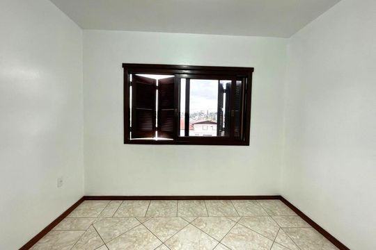 Quarto 2 de casa para alugar com 3 quartos, 180m² em Rincão, Novo Hamburgo