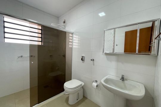 Banheiro de casa para alugar com 3 quartos, 180m² em Rincão, Novo Hamburgo