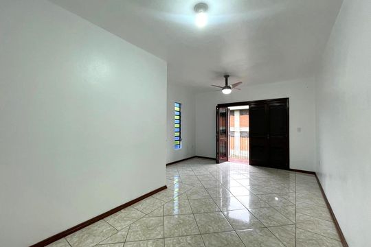 Casa para alugar com 3 quartos, 180m² em Rincão, Novo Hamburgo