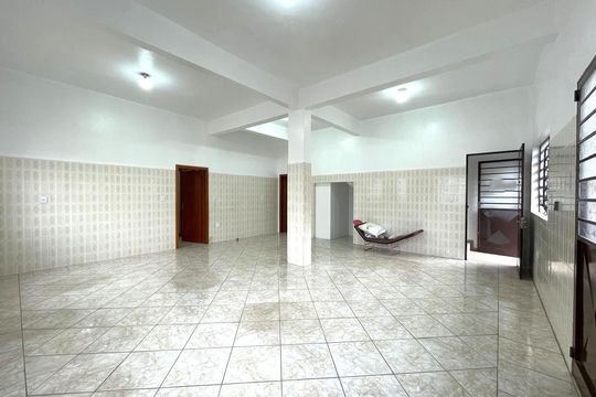 Casa para alugar com 4 quartos, 360m² em Rincão, Novo Hamburgo