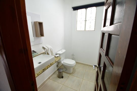 Lavabo de casa à venda com 3 quartos, 190m² em Nova Campinas, Campinas