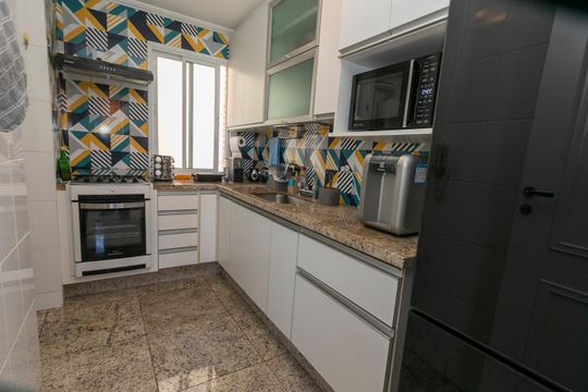 COZINHA de apartamento para alugar com 3 quartos, 140m² em Parque das Flores, Campinas