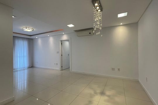 Apartamento para alugar com 4 quartos, 134m² em Campinas, São José