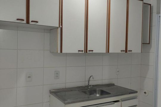 Cozinha de apartamento à venda com 2 quartos, 48m² em Vila Siqueira, São Paulo