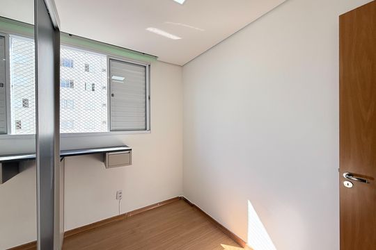 Quarto de apartamento para alugar com 2 quartos, 50m² em Vila Ipojuca, São Paulo