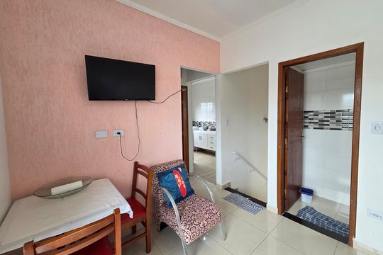Sala de apartamento para alugar com 1 quarto, 40m² em Vila Assuncao, Praia Grande