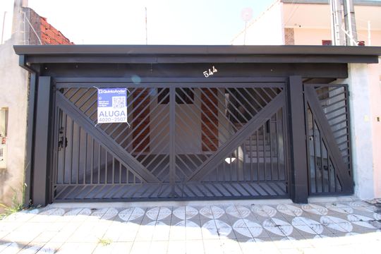 Fachada de casa para alugar com 2 quartos, 130m² em Wanel Ville, Sorocaba