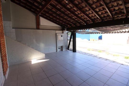 Garagem de casa para alugar com 2 quartos, 130m² em Wanel Ville, Sorocaba
