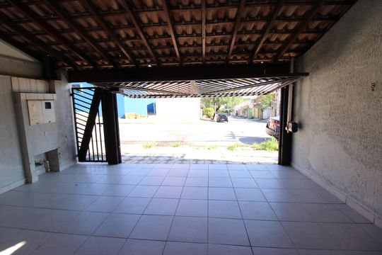 Garagem de casa para alugar com 2 quartos, 130m² em Wanel Ville, Sorocaba