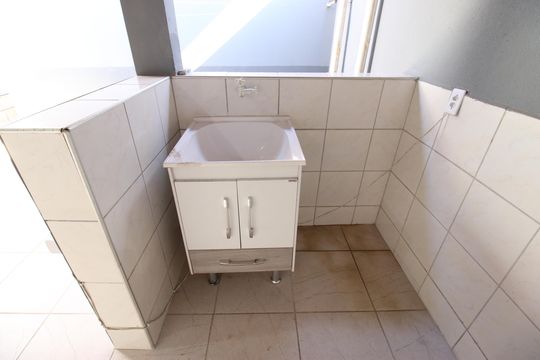 Área de Serviço de casa para alugar com 2 quartos, 130m² em Wanel Ville, Sorocaba