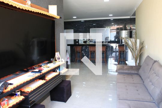 Casa para alugar com 3 quartos, 90m² em Capuava, Goiânia