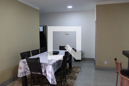 Sala de casa para alugar com 3 quartos, 90m² em Capuava, Goiânia
