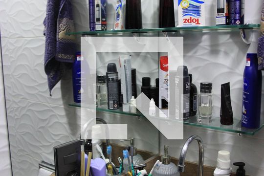 Banheiro da Suíte de casa para alugar com 3 quartos, 90m² em Capuava, Goiânia