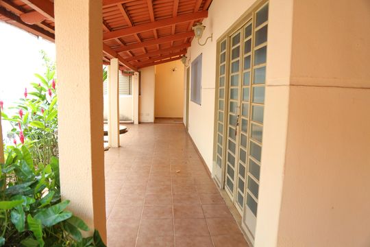 Varanda de casa à venda com 4 quartos, 330m² em Setor Marechal Rondon, Goiânia